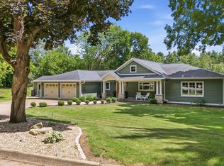 437 River St, Black River Falls, WI 54615