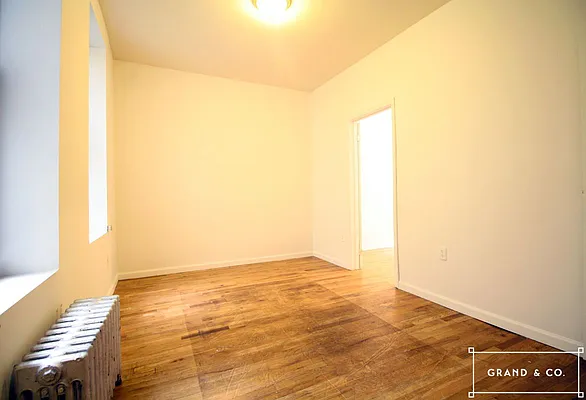 Rented by Grand & Co. | media 12