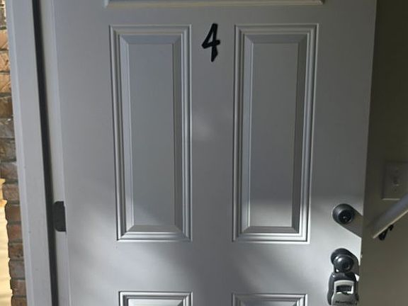 3rd image of 454 N Central Ave APT 4