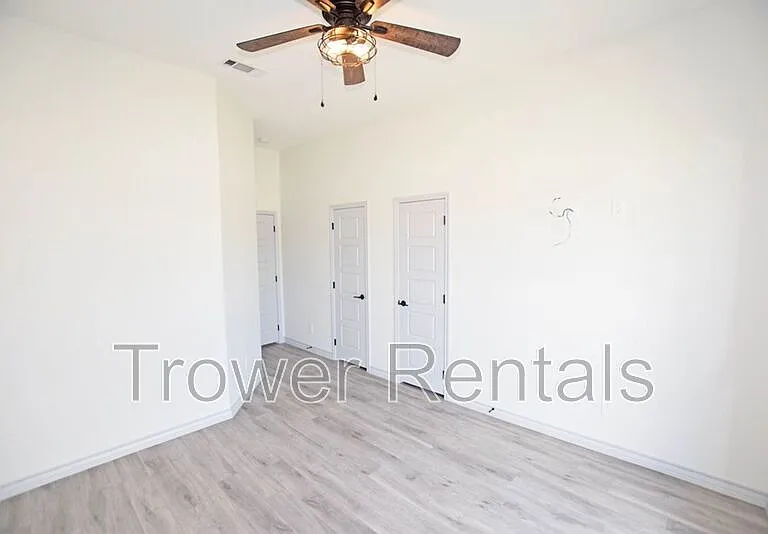 8650 Fortuna Ct — Photo 28