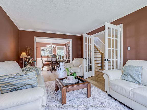 4th image of 126 Elgin Dr