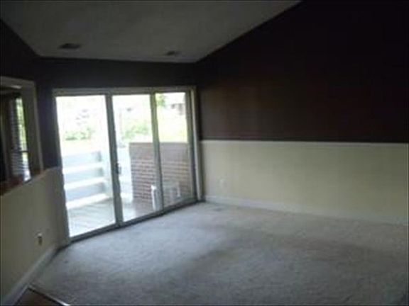 4th image of 7604 Lakeside Village Dr