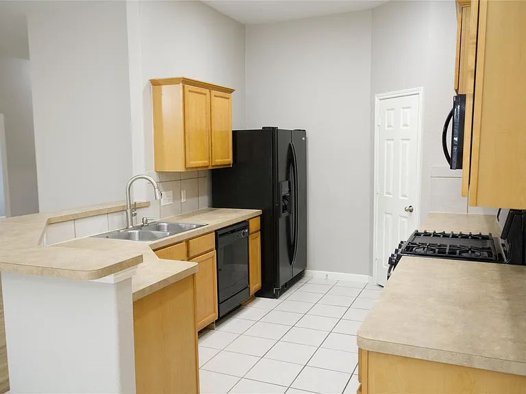 14434 Long Meadow Dr — Photo 13