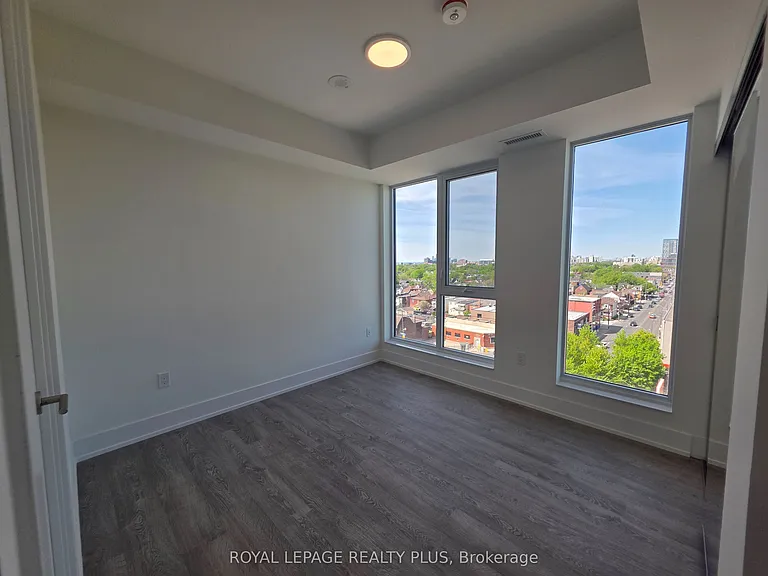 858 Dupont St #805 — Photo 10