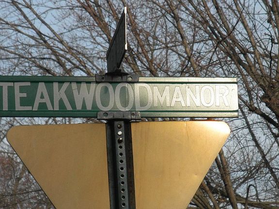 5th image of 2520 Teakwood Manor Dr