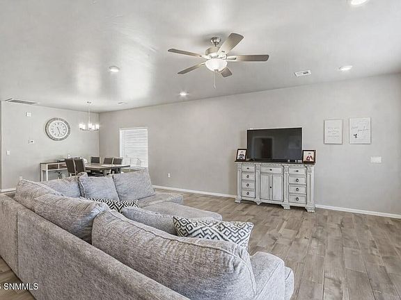 4th image of 3933 Santa Sophia Rd