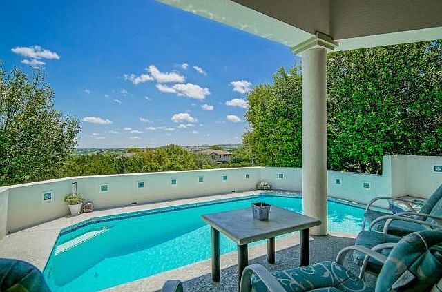 1st image of 30 Autumn Oaks Dr