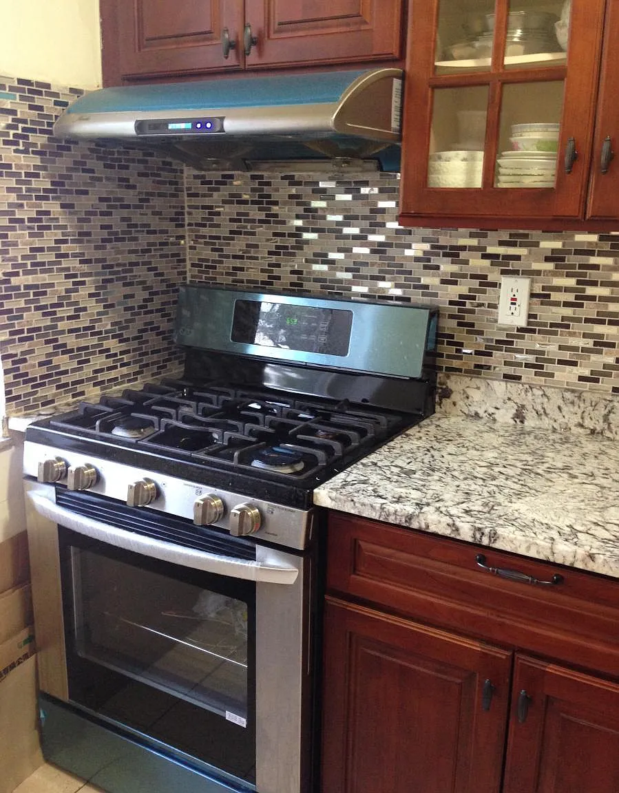 3 bed, 900 sqft, $2,850 — Photo 3
