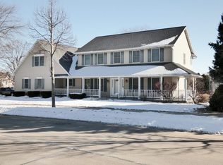 125 E Wayfarer Ln, Appleton, WI 54913