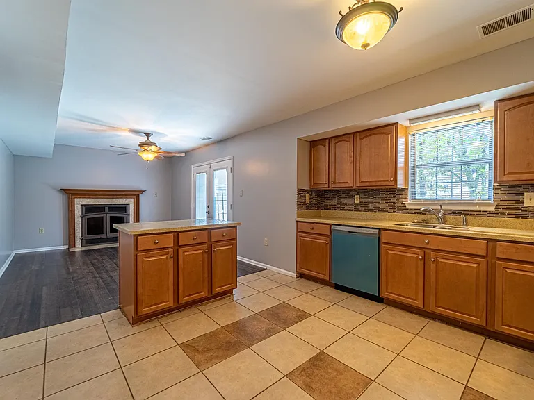 6173 Humpback Whale Ct — Photo 9