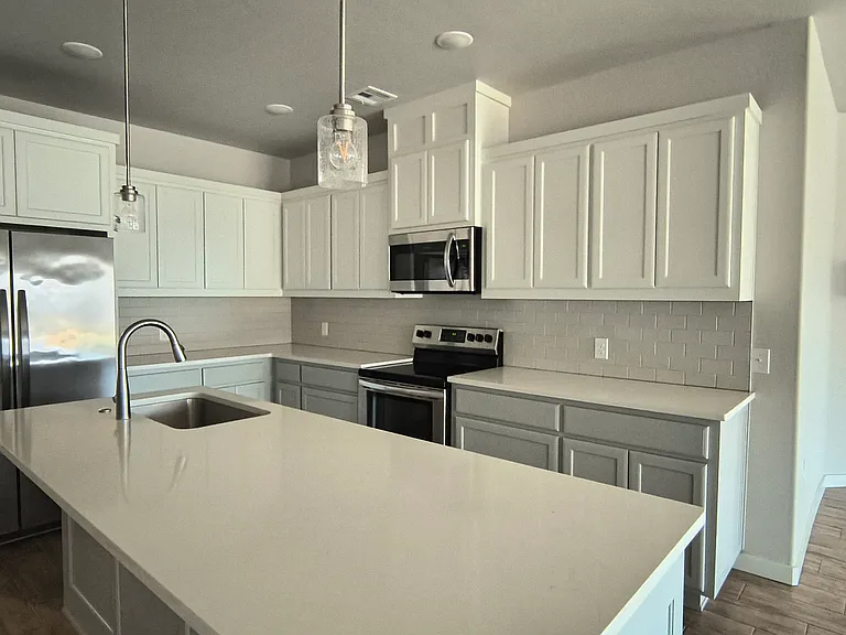 1208 La Vista Ln — Photo 5
