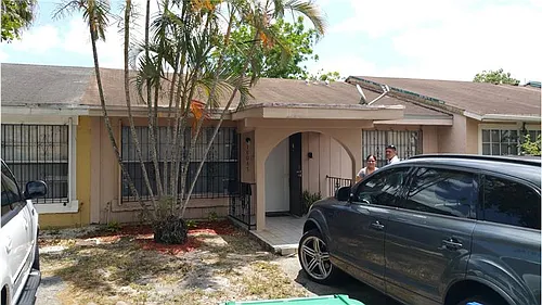 18047 NW 41st Pl Photo 1