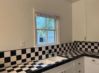 1121 E Chevy Chase Dr, Glendale, CA 91205