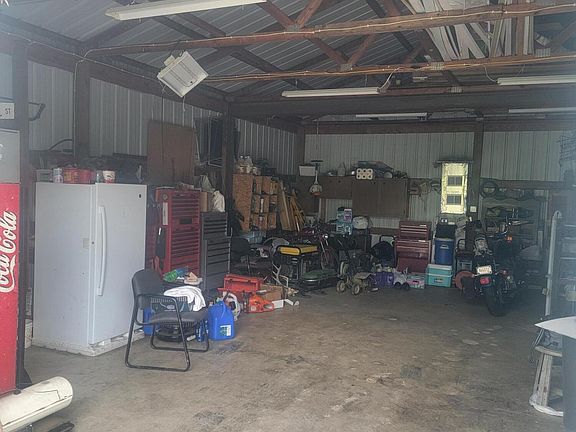 4th image of 4544 State Highway 1842 N