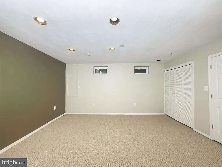 9707 Quiet Brook Ln — Photo 30