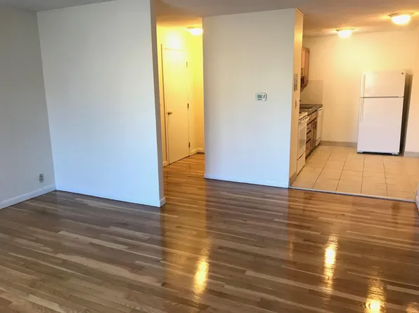 282 Grove St, Auburndale, MA