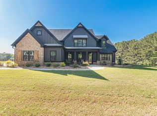 977 Lawshe Rd, Senoia, GA 30276