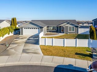 19 Royal Circle, Ephrata, WA 98823