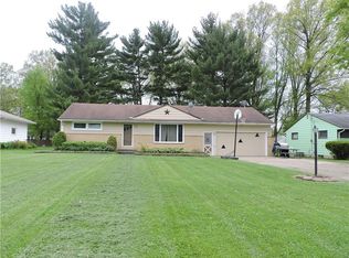 39687 Carol Ln, Elyria, OH 44035