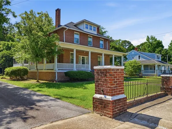 6753 S Quay Rd, Suffolk, VA 23437