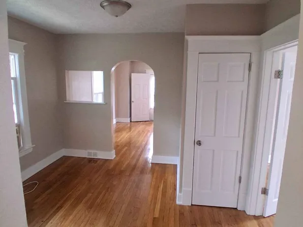 804 College Ave NE #804, Grand Rapids, MI 49503