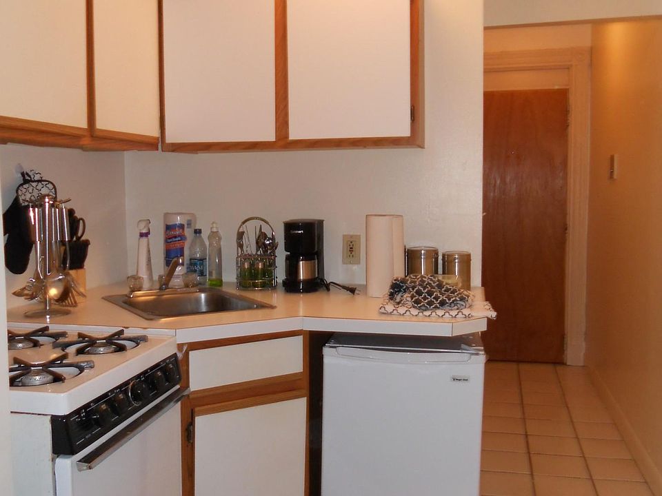 2nd image of 83 Saint Botolph St #10A