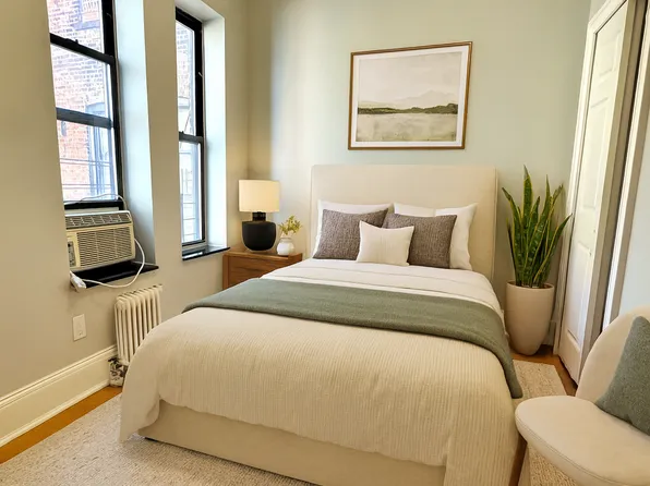 442 Lorimer Street image 2 of 5