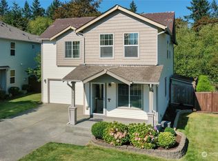 1549 Sinclair Dr, Dupont, WA 98327