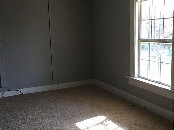 2nd image of 522 Creighton Ave