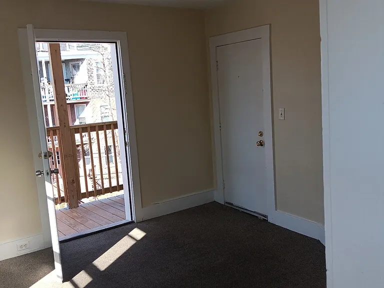 85 Pine St — Photo 9