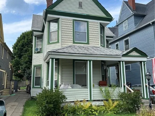 6114 W Clinton Ave, Cleveland, OH 44102