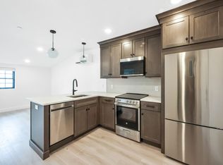126 Adelaide Ave #206, Providence, RI 02907