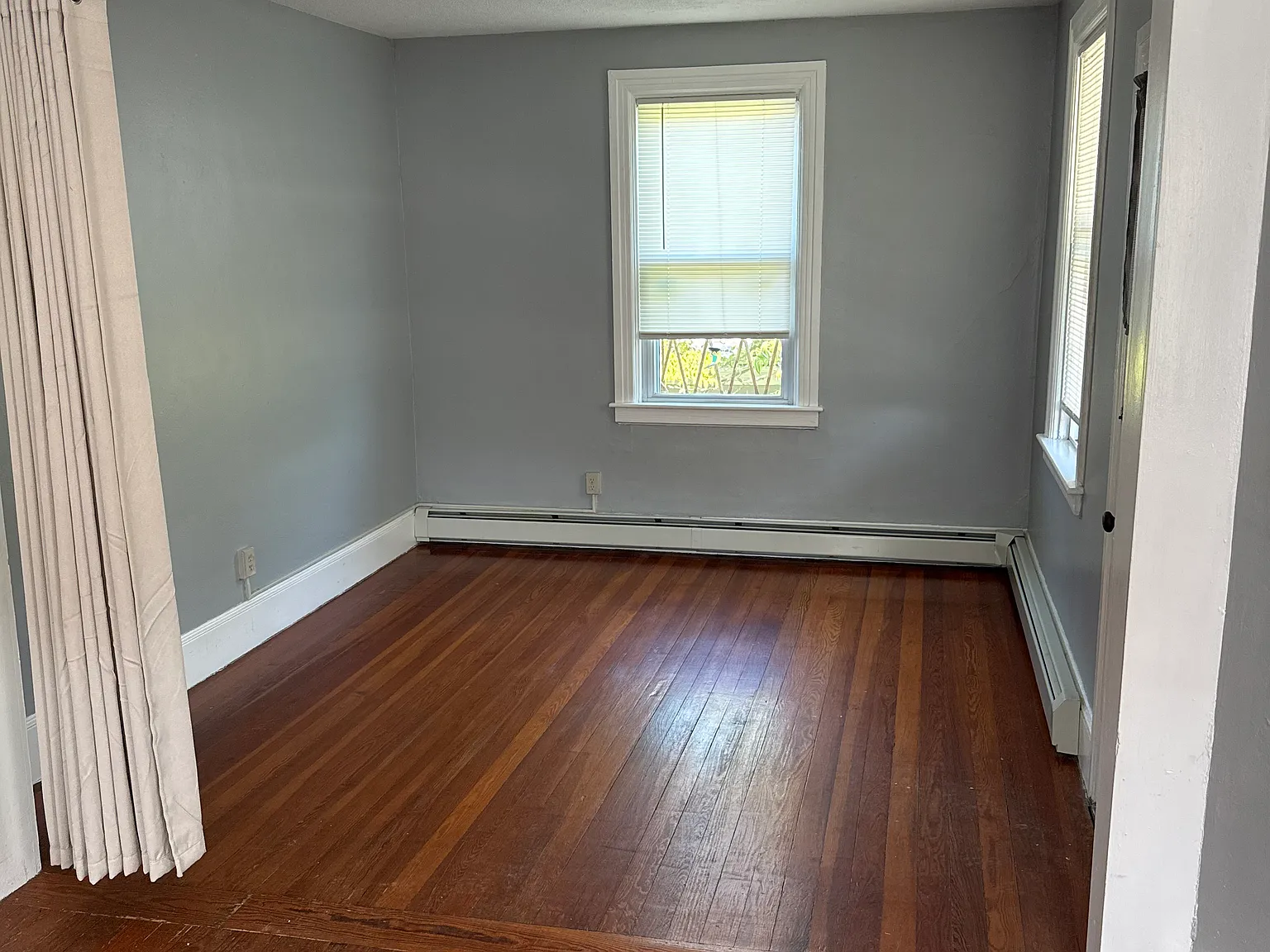 2 bed, 1200 sqft, $1,950 — Photo 2