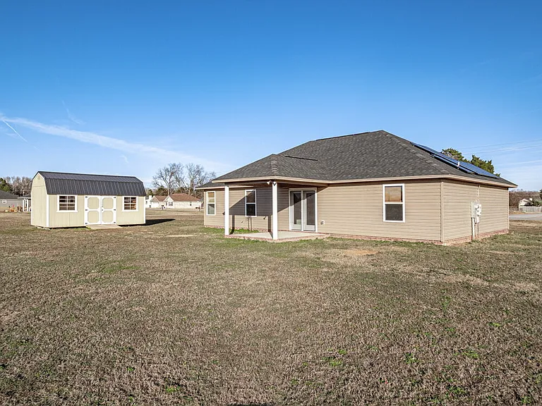 3400 Black River Rd — Photo 7