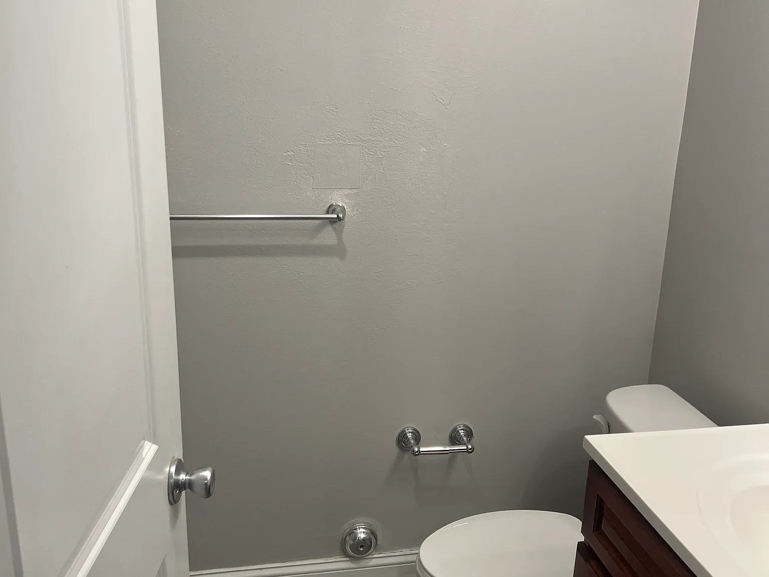 1 bed, 900 sqft, $1,700 — Photo 3