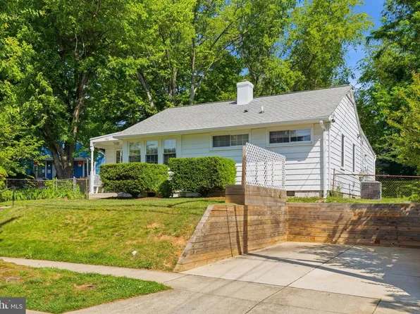 1102 Broadwood Dr, Rockville, MD 20851