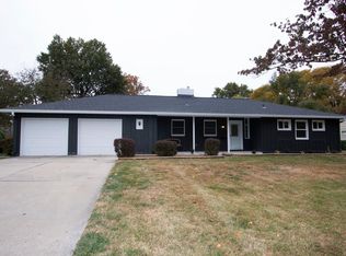4727 W 78th Ter, Prairie Village, KS 66208