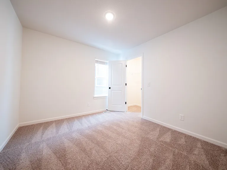 1111 149th St W — Photo 28