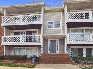 9511 Shannon Green Dr APT E, Charlotte, NC 28213