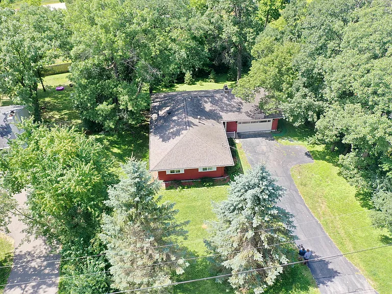 2011 Edgewood Ct SW — Photo 2