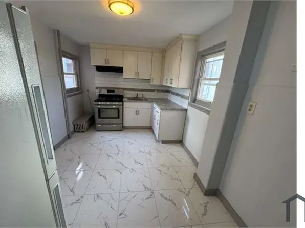 66 Broadway Floor 1, Bayonne, NJ 07002