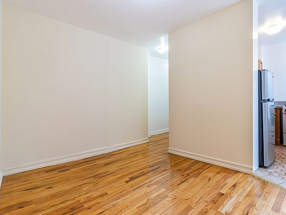 2nd image of 37A Bedford St #22