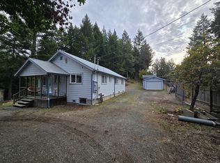 10567 Dyerville Loop Rd, Myers Flat, CA 95554