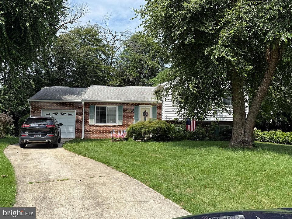1st image of 143 Steeplechase Cir