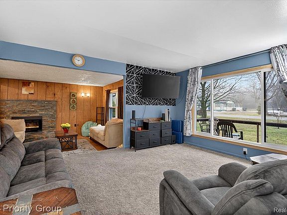 5th image of 1918 Alsdorf Ave