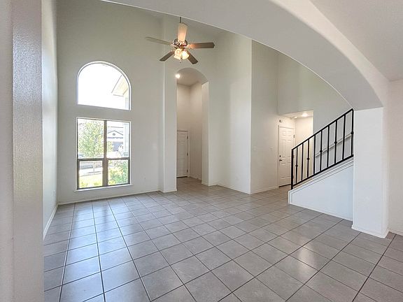 4th image of 5522 Palestine Dr