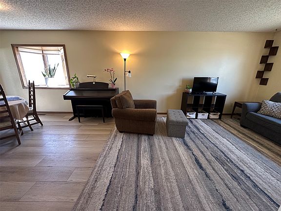 4th image of 2904 Doralane Ave