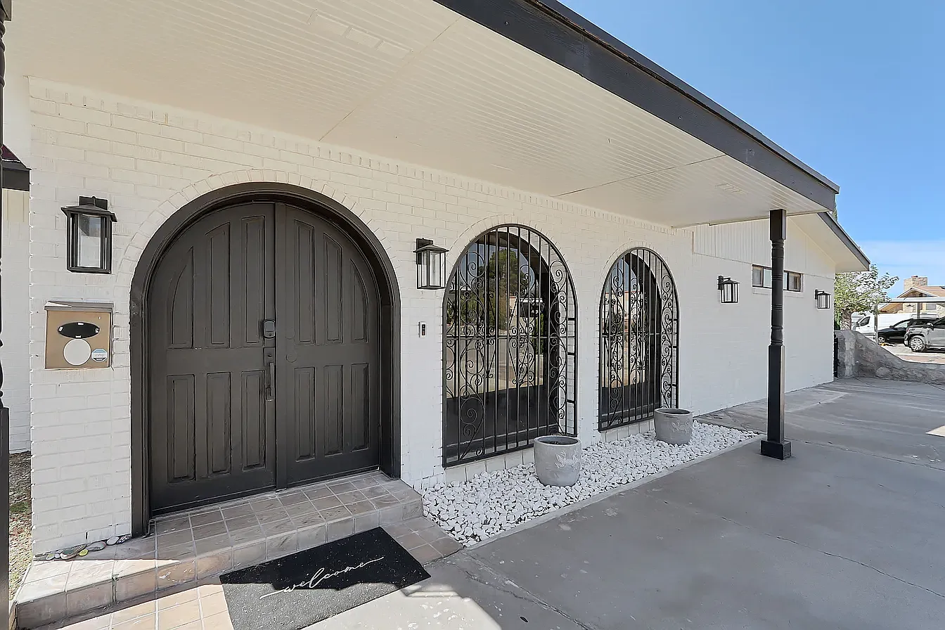 4 bed, 2608 sqft, $2,700 — Photo 3