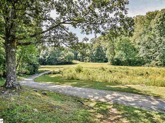 3rd image of 256 Cotton Creek Dr