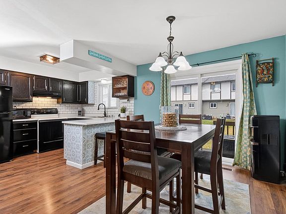 3rd image of 4154 Alvarez Avenue